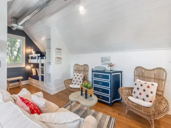 Walk to Beach Canal-Front Retreat in Anna Maria Island